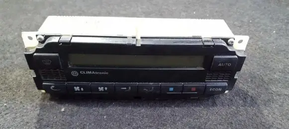 Volkswagen PASSAT B5 Climate control unit 5HB00761702 5HB007617-02