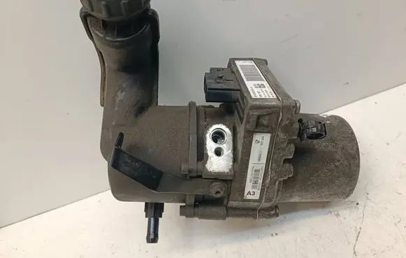 Peugeot 508 Power steering pump 9676154180