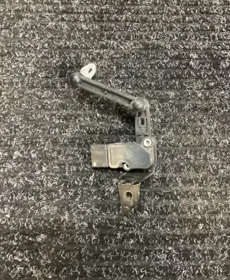 BMW X2 F39 Headlight/headlamp level sensor 6870200
