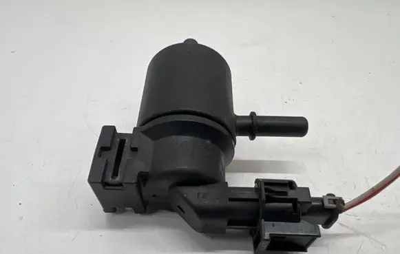 KIA Sportage Turbo solenoid valve 289102M420