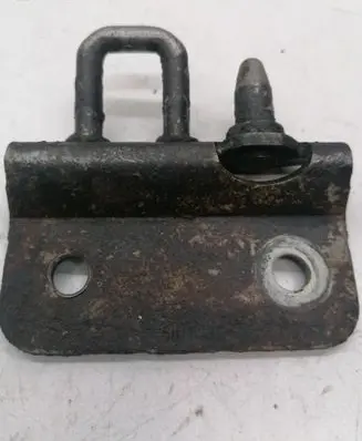 Mercedes-Benz 309 Rear door lock loop/hook striker A9067400032
