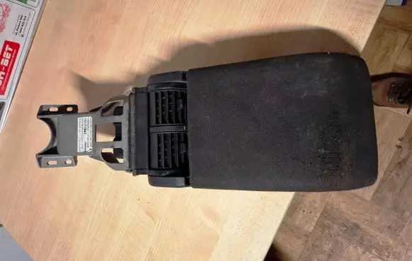 Opel Vectra C Armrest 1044844 13171943