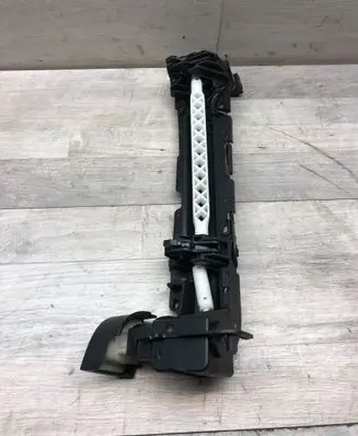Mercedes-Benz E W211 Glove box lock 2116800184