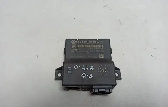 Audi Q3 8U Gateway control module 8U0907468AC 8U0907468G