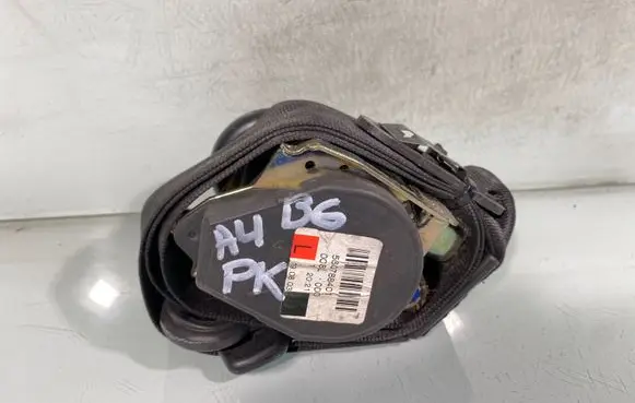 Audi A4 S4 B6 8E 8H Front seatbelt 560788401