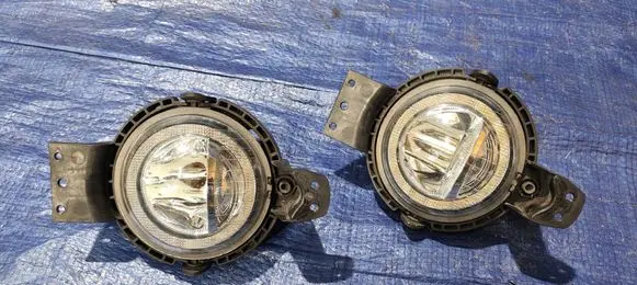 Mini Cooper Countryman R60 Front fog light 9812537