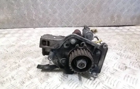 Ford Grand C-MAX Fuel injection high pressure pump 9676289780 A2C53384062 5WS40893