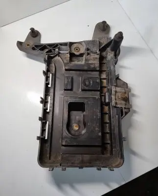 Skoda Octavia Mk2 (1Z) Battery box tray 1K0915333C