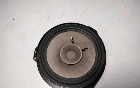 Opel Vectra B Front door speaker 90228349