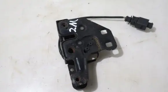 Seat Exeo (3R) Engine bonnet/hood lock/catch