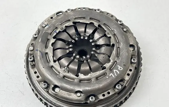 Nissan Pulsar Clutch set kit 123104345R