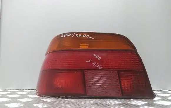 BMW 5 E39 Rear/tail lights 8358031 2VP00724001