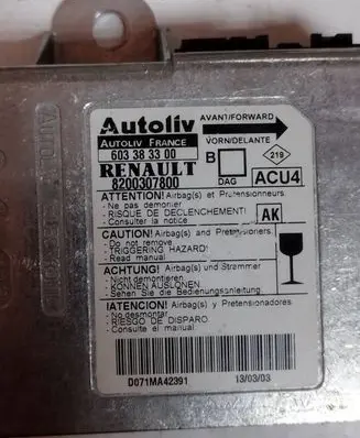 Renault Megane III Airbag control unit/module 8200307800 603383300