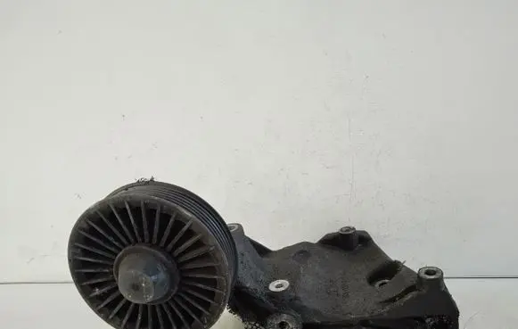 Opel Zafira A A/C compressor mount bracket 24459840