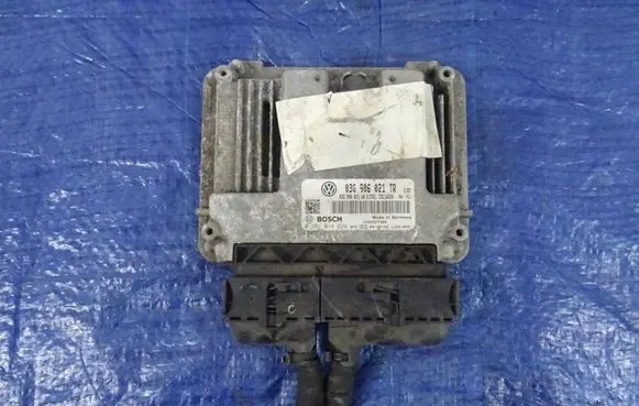 Volkswagen Golf V Engine control unit/module 0281014624 03G906021TR