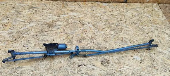 Front wiper linkage and motor
