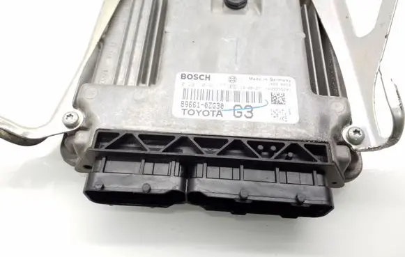 Toyota Auris 150 Engine control unit/module 896610ZG30 0281019177