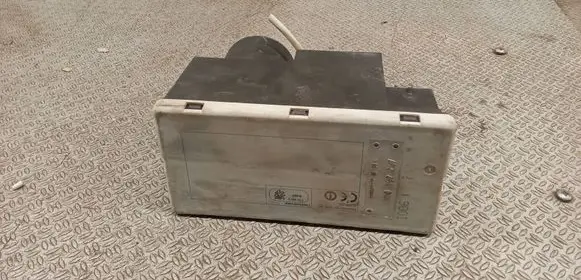 Audi A3 S3 8L Central locking vacuum pump 8D0862257