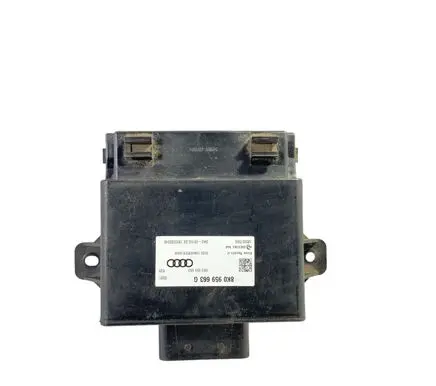 Skoda Octavia Mk2 (1Z) Voltage converter/converter module 8K0959663G 120007069
