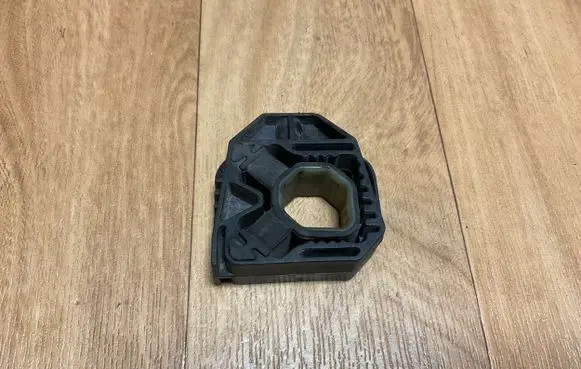 Volkswagen PASSAT B6 Radiator mount bracket 1K0121367D