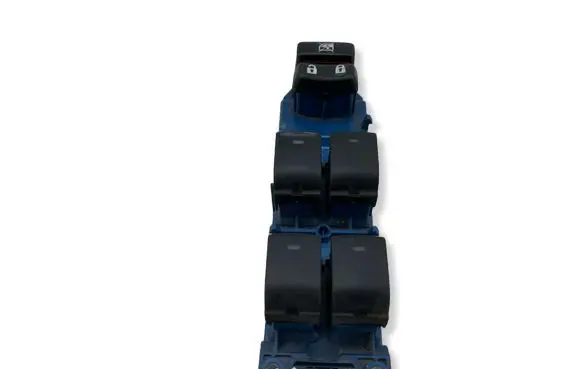 Toyota Avensis T270 Electric window control switch 8404005020
