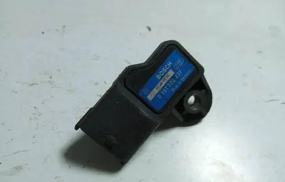 Opel Vectra C Air pressure sensor 0281002437