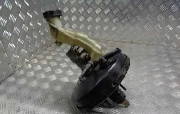 Ford Fiesta Brake booster 4S61-2B195-KB