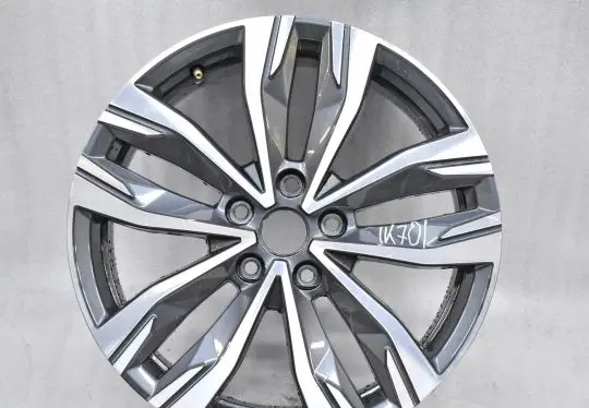 Renault Megane IV R18 alloy rim 