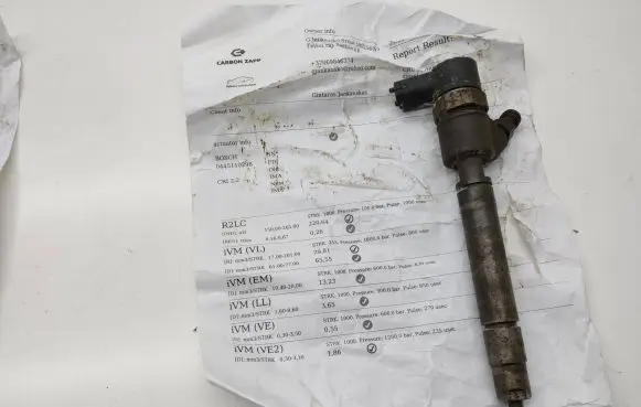 Volvo V70 Fuel injector 0445110298