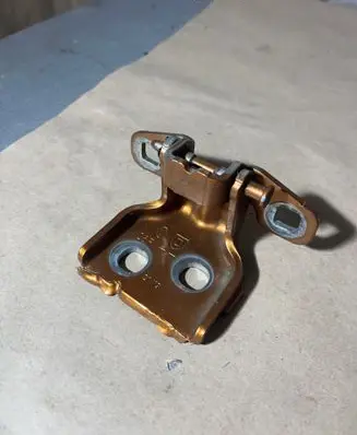 Dacia Duster II Tailgate/trunk/boot hinge