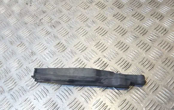 Audi A3 S3 8V Fender foam support/seal 4G8823722