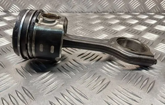Citroen Berlingo Piston with connecting rod 619 75L93