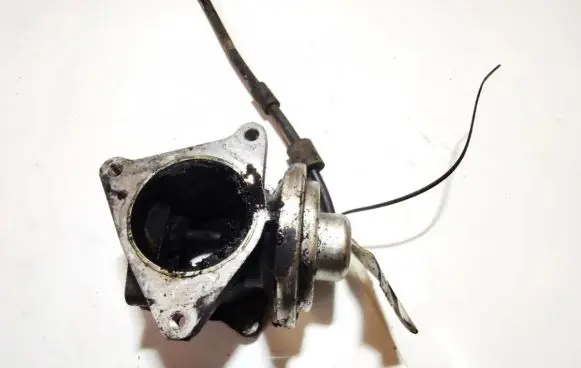 Skoda Octavia Mk2 (1Z) EGR valve 038131501an 244003047