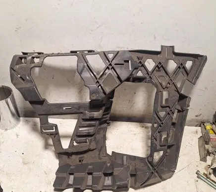 Volkswagen Golf VII Front bumper mounting bracket 5G0807723A
