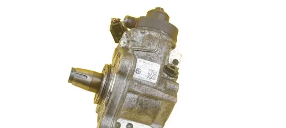 BMW 3 E90 E91 Fuel injection high pressure pump 0445010517 N47D20C