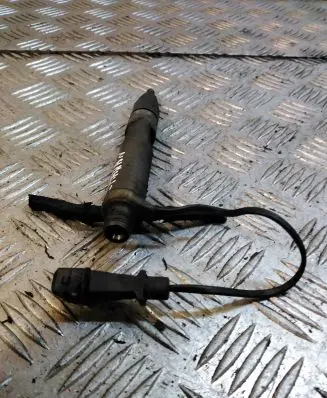 Volkswagen Sharan Fuel injector 028130201S