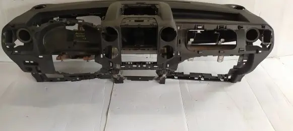 Peugeot Partner Dashboard 9680926477 04157T06 9680918377