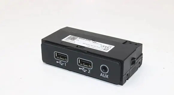 Audi A5 AUX in-socket connector 8W0035736