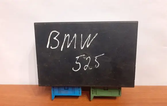 BMW 5 E34 Central body control module 61351388613 11150