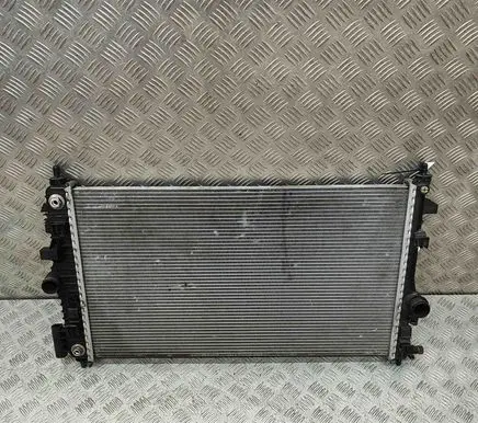 Chevrolet Malibu Coolant radiator Z4336001 13241724
