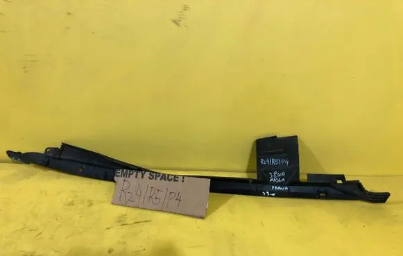 Honda Accord Front arch trim 
