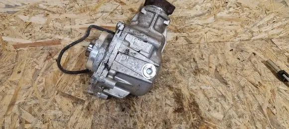 Gearbox transfer box case
