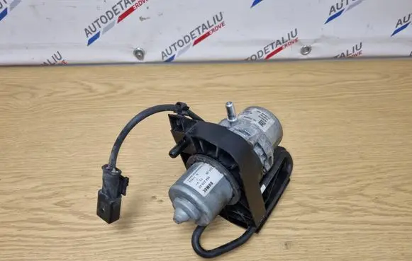 BMW 3 G20 G21 Vacuum pump 6880628