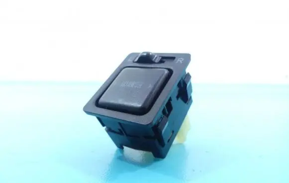 Toyota RAV 4 (XA10) Electric window control switch 057-5B4D IMPRK1092339