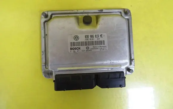 Seat Ibiza II (6k) Engine control unit/module 038906019NE 0281011824
