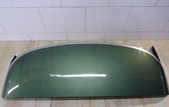 KIA Sorento Rear window tailgate spoiler 87220R2000