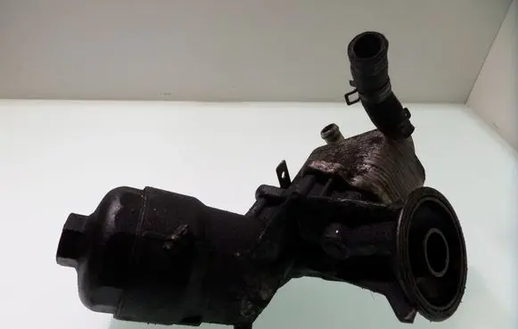 Honda Civic Oil filter mounting bracket 8972270080 83933