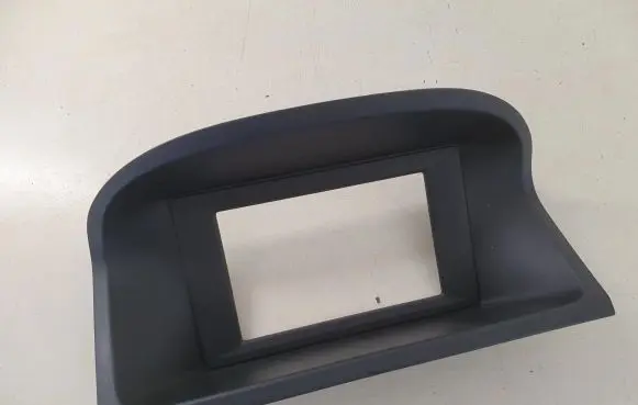 Volvo V70 Radio/GPS head unit trim 01286326