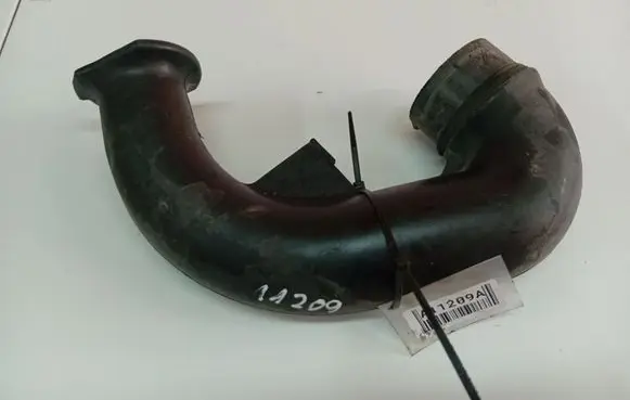 Toyota Yaris Air intake hose/pipe 1775121160