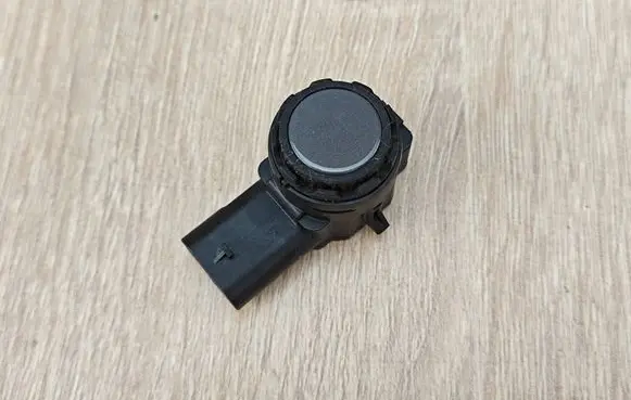 BMW 5 G30 G31 G38 Parking PDC sensor 9827032